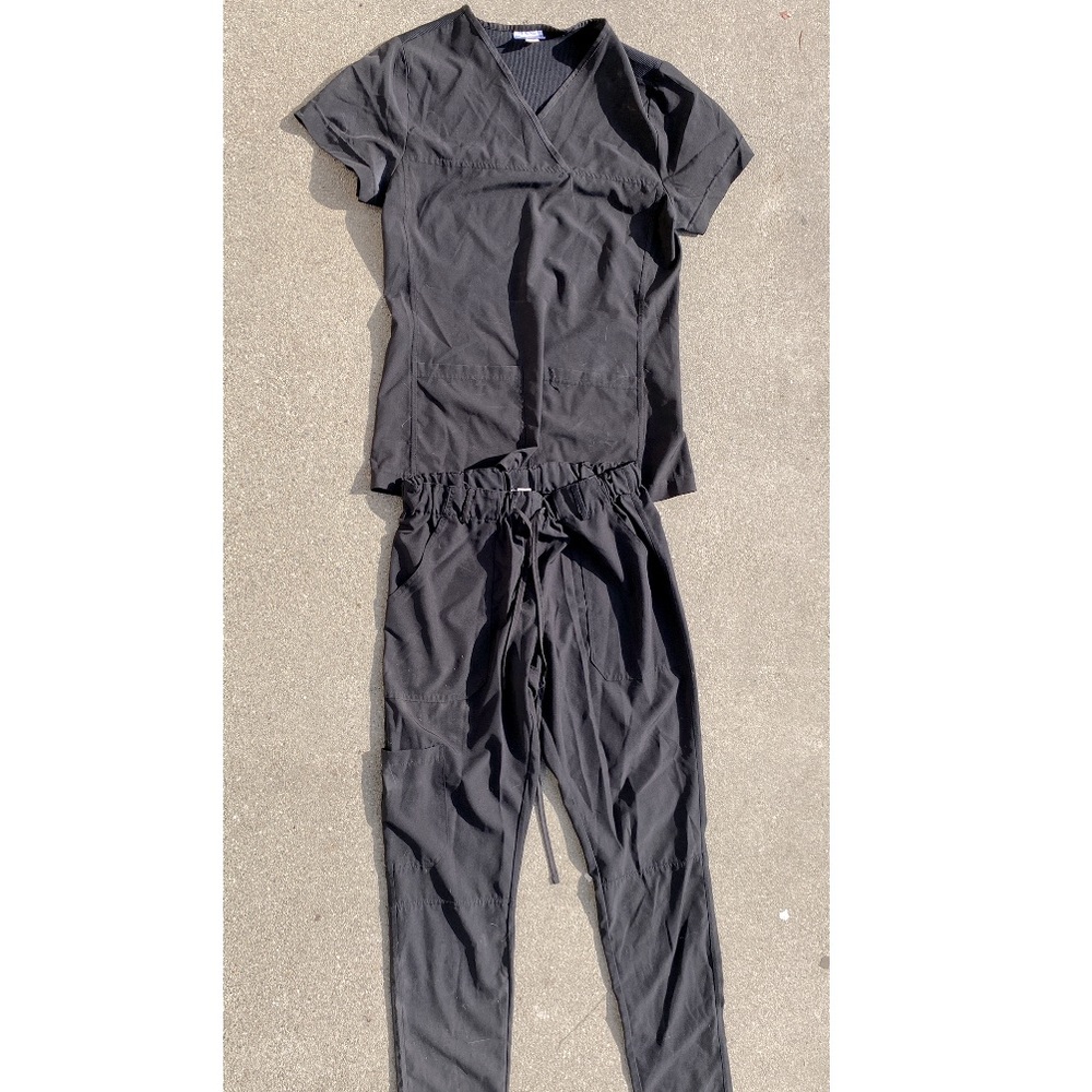 Scrubs - Black